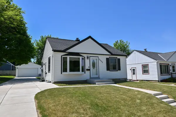 3553 S 1st Pl, Milwaukee, WI 53207