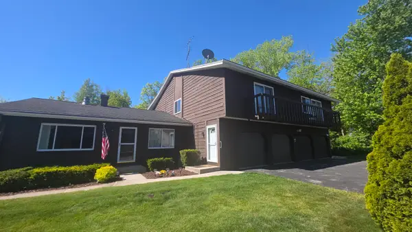 2609 Cross Creek Dr, Sheboygan, WI 53081
