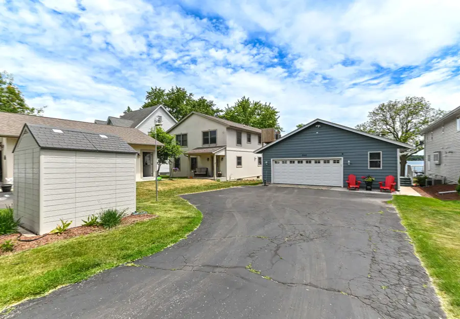 3215 S Browns Lake Dr, Burlington, WI 53105 - #3