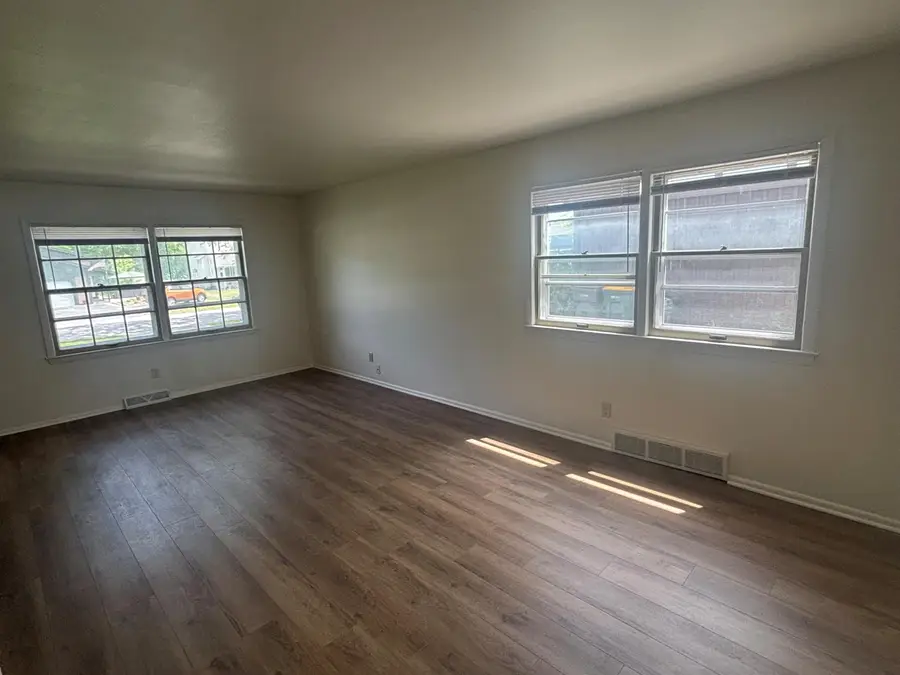 5641 S 104th St, Hales Corners, WI 53130 - #2