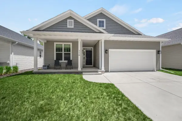 116 N Orchard St, Thiensville, WI 53092
