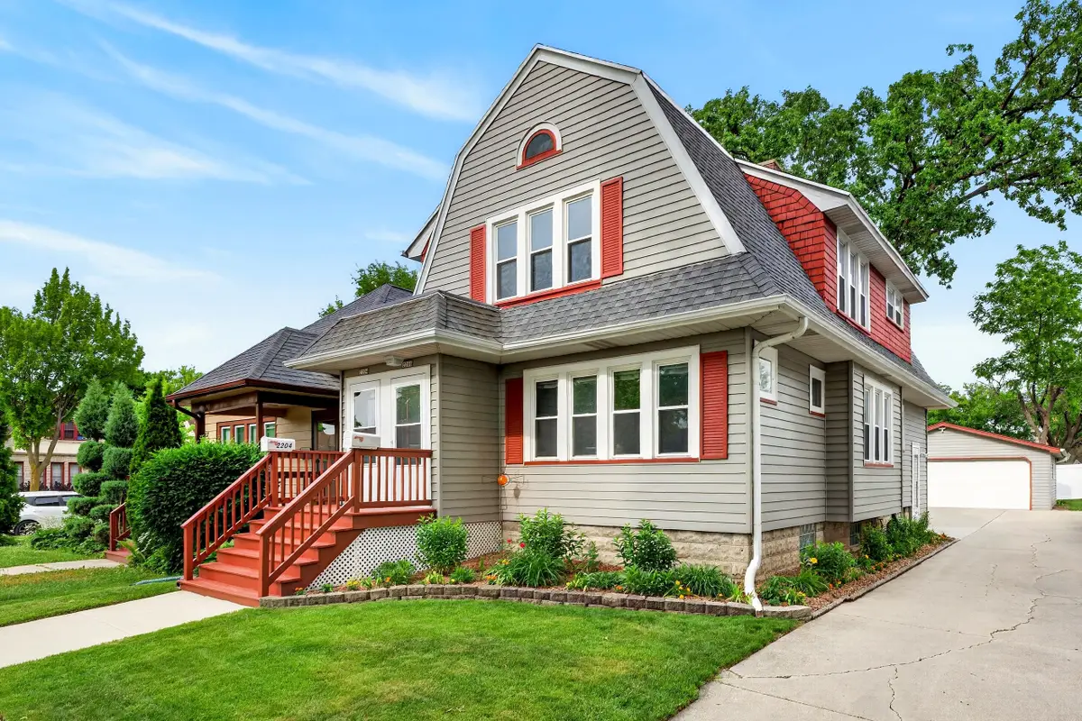 2204 S 67th Pl, West Allis, WI 53219 - #1