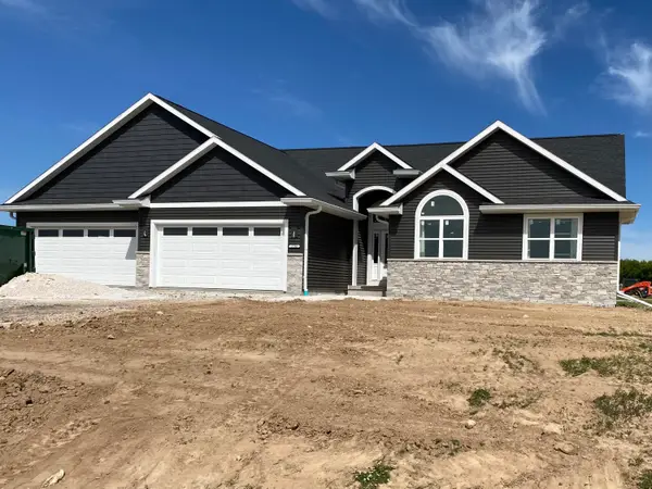 N7740 Autumnwood Trl, Taycheedah, WI 53049