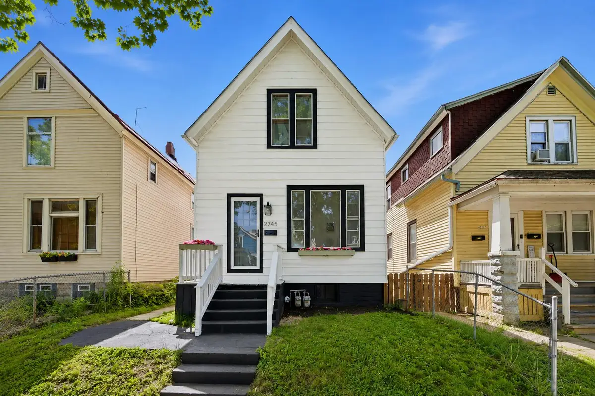 2745 N Booth St, Milwaukee, WI 53212 - #1
