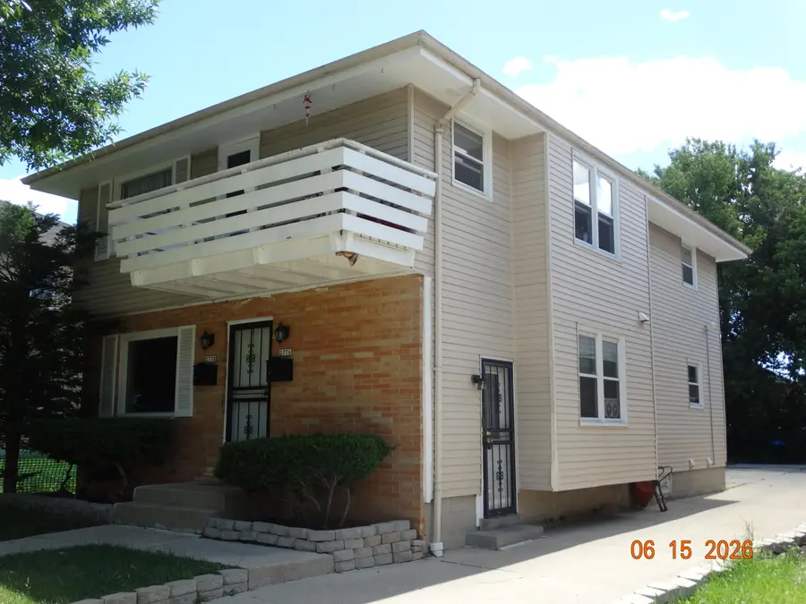 2776 N Carlton Pl, Milwaukee, WI 53210 - #2