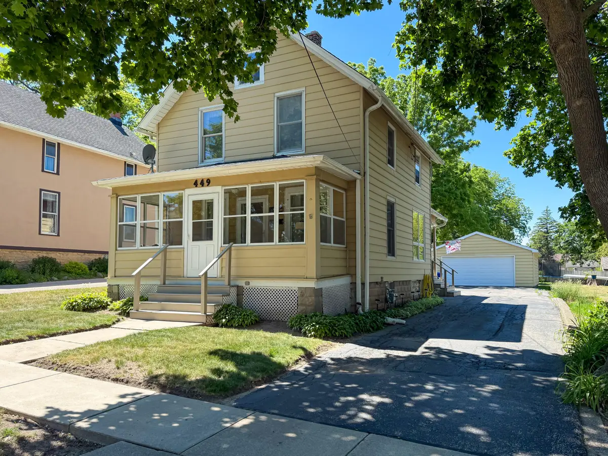 449 James St, Burlington, WI 53105 - #1