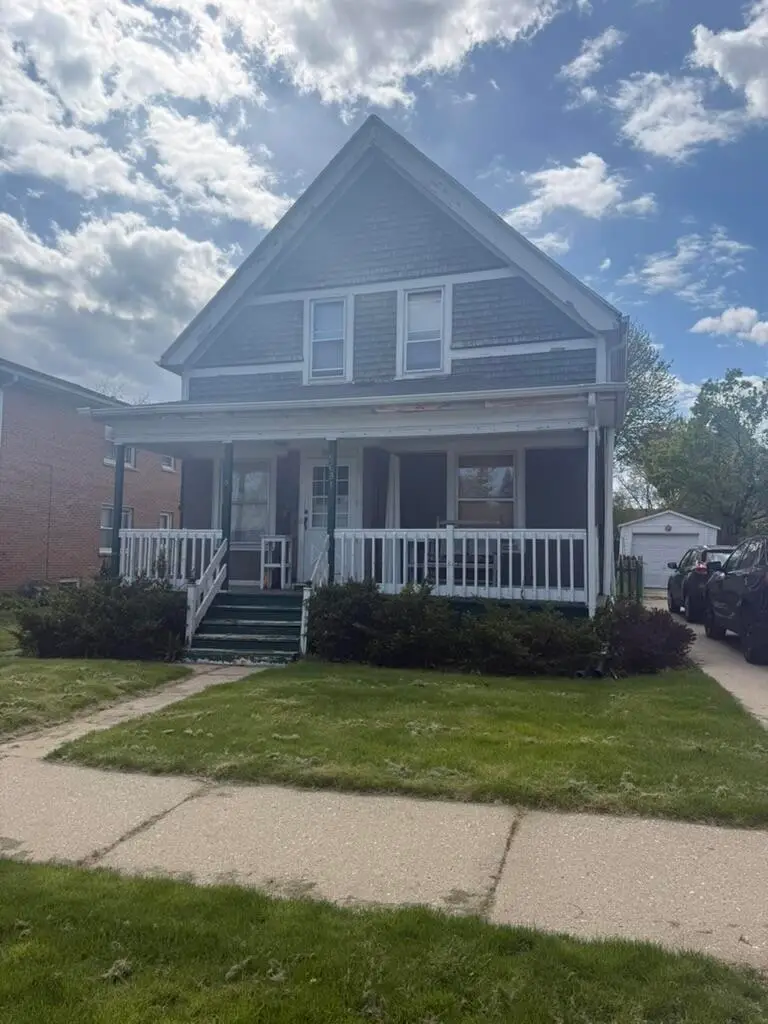 5681 N 42nd St, Milwaukee, WI 53209 - #1
