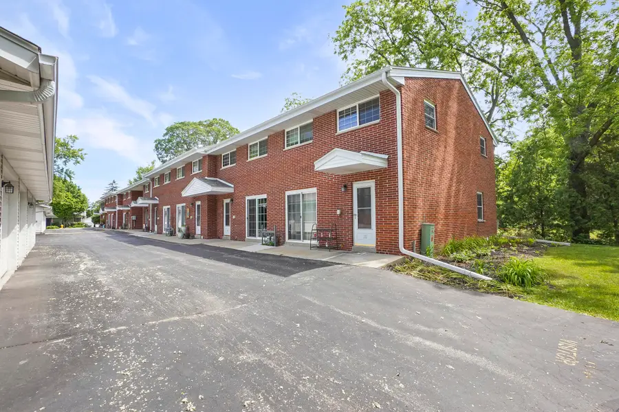 449 W Wisconsin Ave, Oconomowoc, WI 53066 - #3