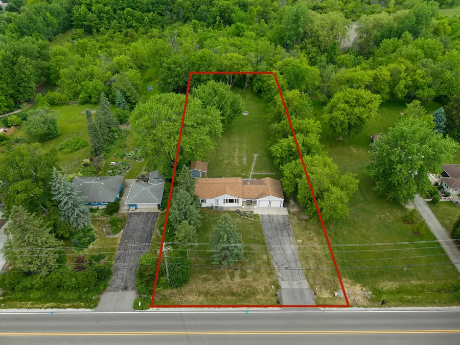 7828 W Puetz Rd, Franklin, WI 53132 - #2