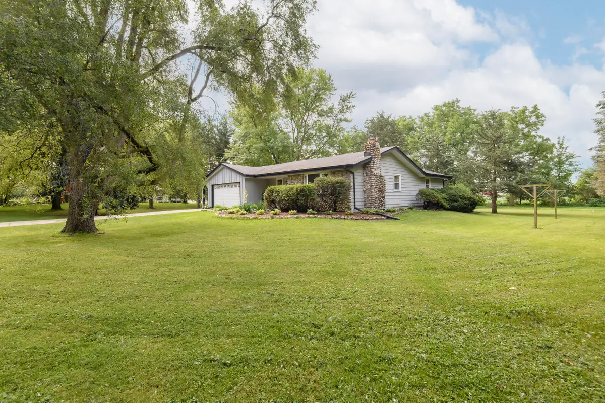 W229 Golden Lake Park Cir, Concord, WI 53066 - #1