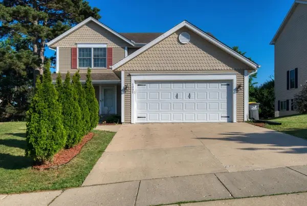 1005 Dresser Ave, Waukesha, WI 53188