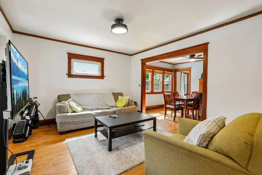 3837 W Mt Vernon Ave, Milwaukee, WI 53208 - #3