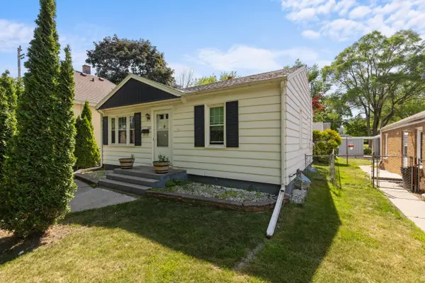 5707 N 36th St, Milwaukee, WI 53209