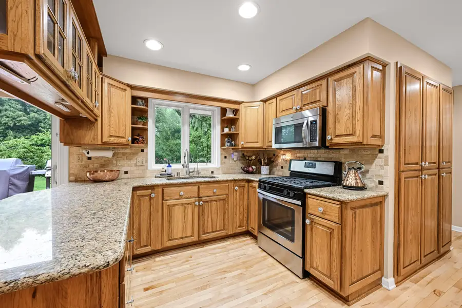 1 Cherrywood Ct, Wind Point, WI 53402 - #2