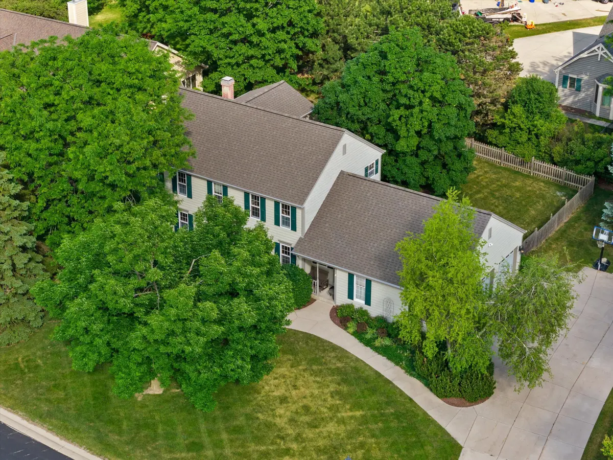 990 S Springdale Rd, Brookfield, WI 53186 - #1