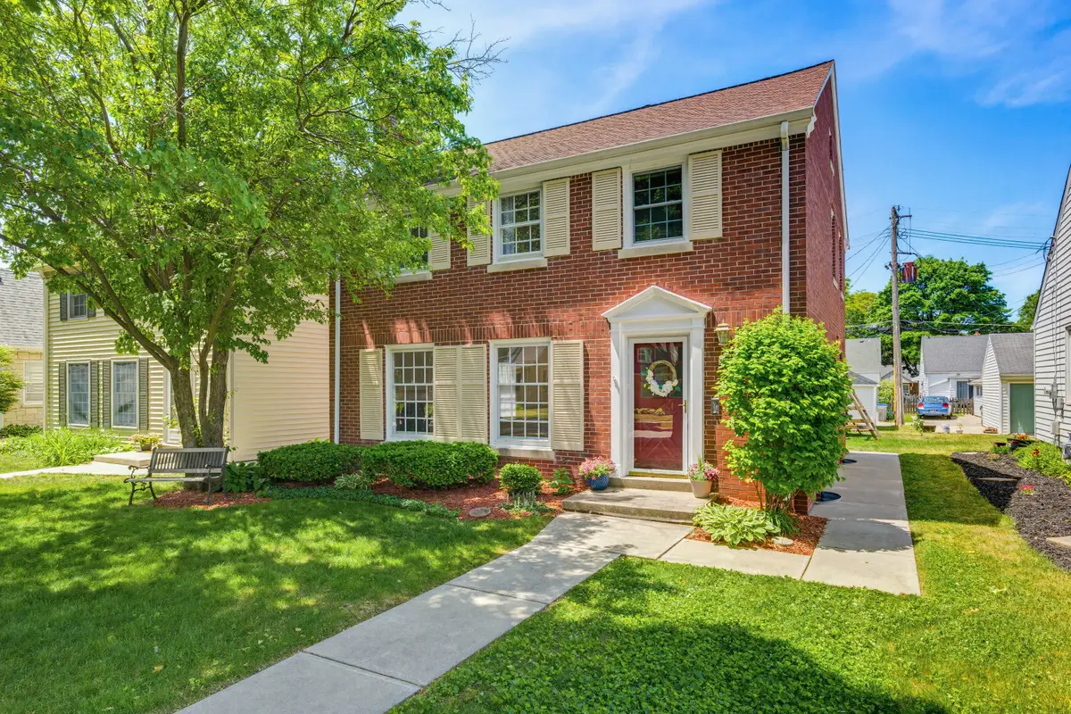 3045 N 79th St, Milwaukee, WI 53222 - #1