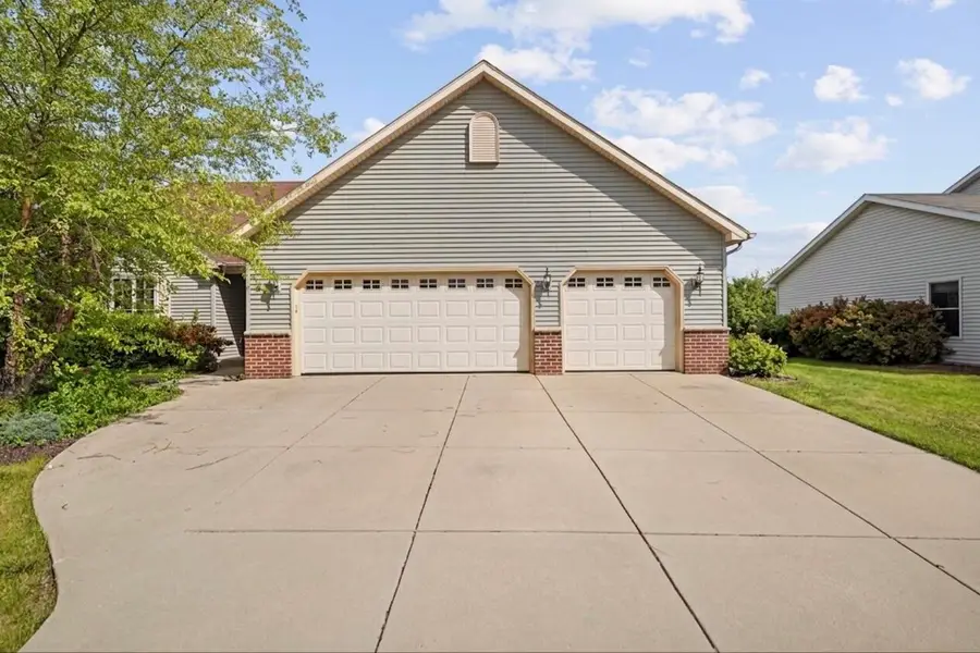8206 61st St, Kenosha, WI 53142 - #3