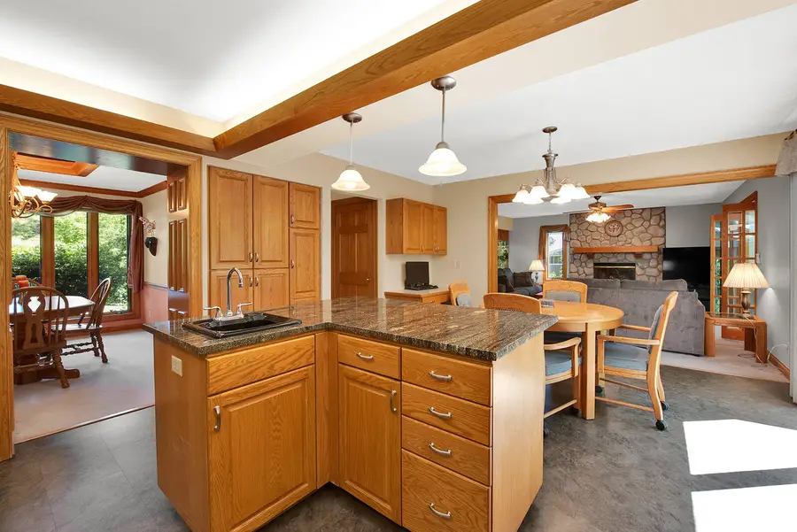 3430 Shorewood Dr, Caledonia, WI 53404 - #3