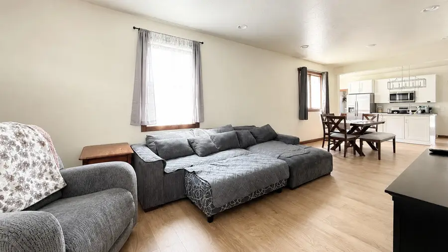 1244 Trimberger Ct, Sheboygan, WI 53081 - #2