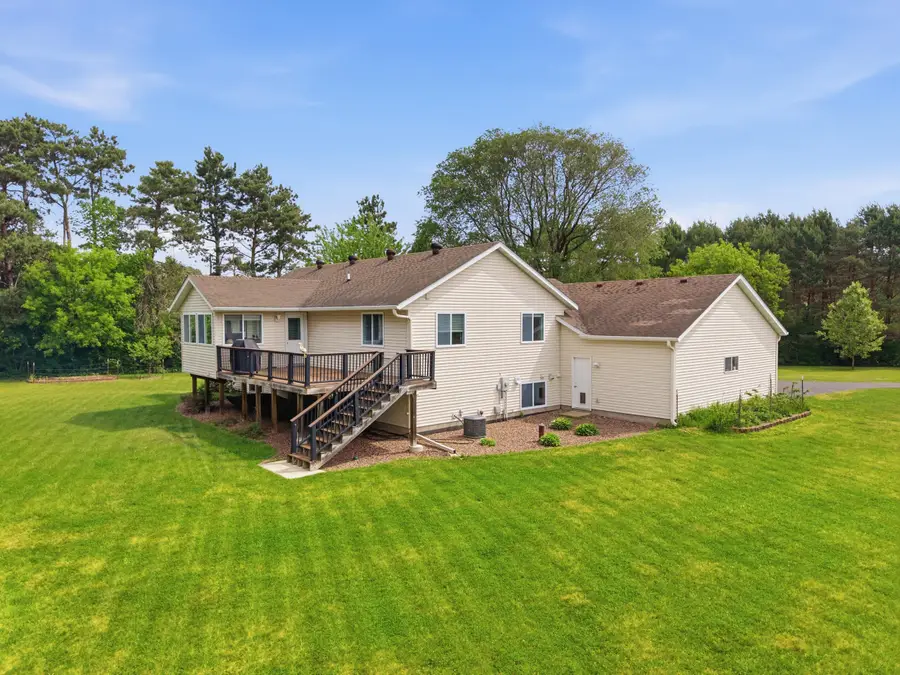 S6090 Deer Park Pl, Brunswick, WI 54701 - #2
