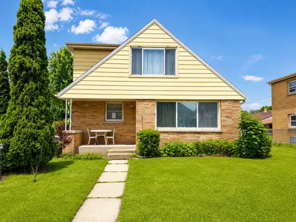 2401 W Tripoli Ave, Milwaukee, WI 53221