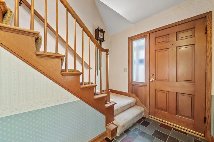 N87W15765 Belleview Blvd, Menomonee Falls, WI 53051 - #2