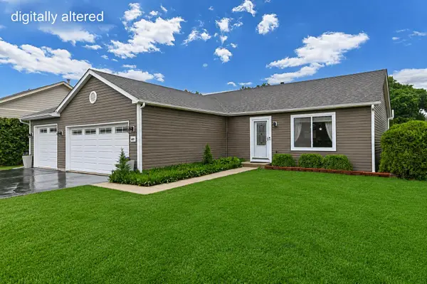1063 Pheasant Dr, Genoa City, WI 53128