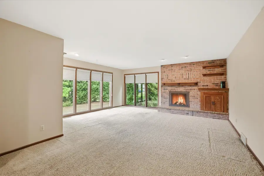 4100 S 119th St, Greenfield, WI 53228 - #2