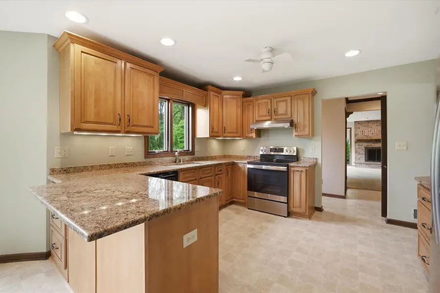 4100 S 119th St, Greenfield, WI 53228 - #3