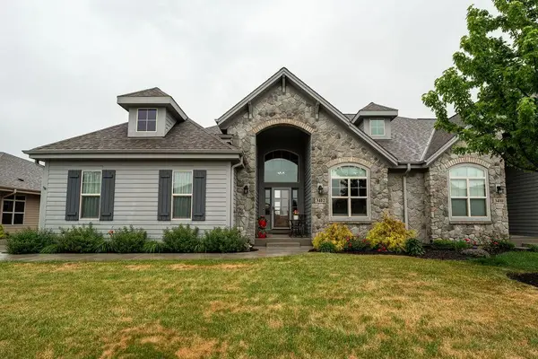 3412 Walnut Trl, Waukesha, WI 53188