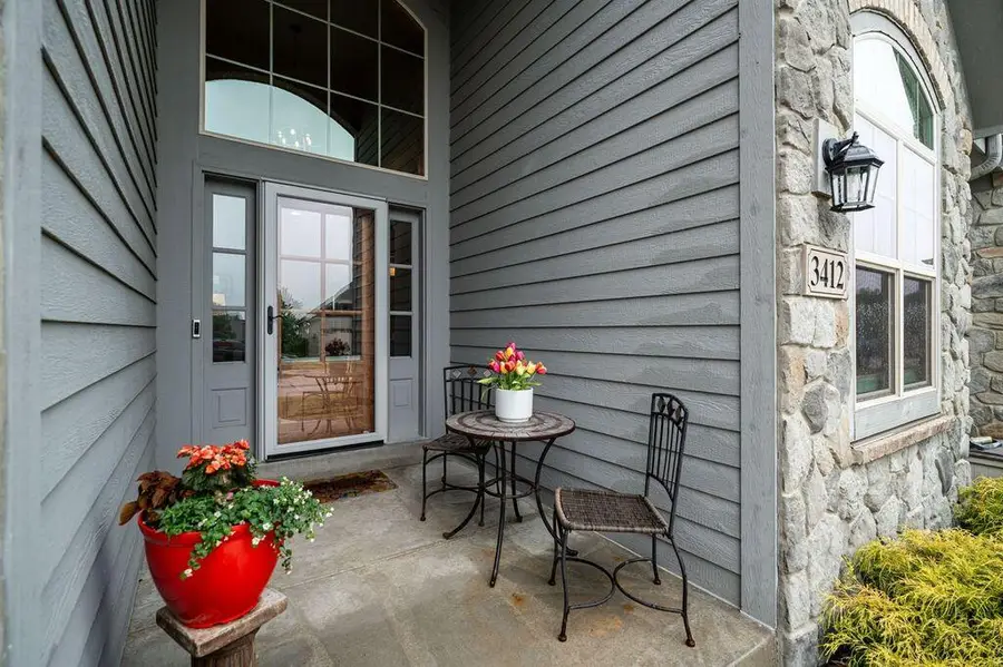 3412 Walnut Trl, Waukesha, WI 53188 - #2