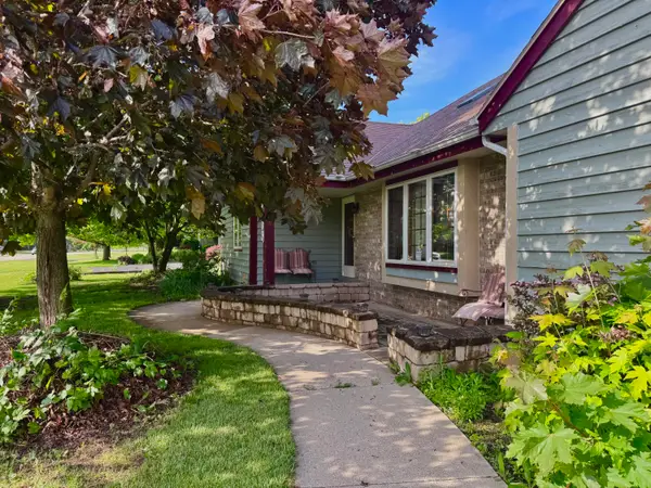 5309 Lathrop Ave, Mount Pleasant, WI 53403