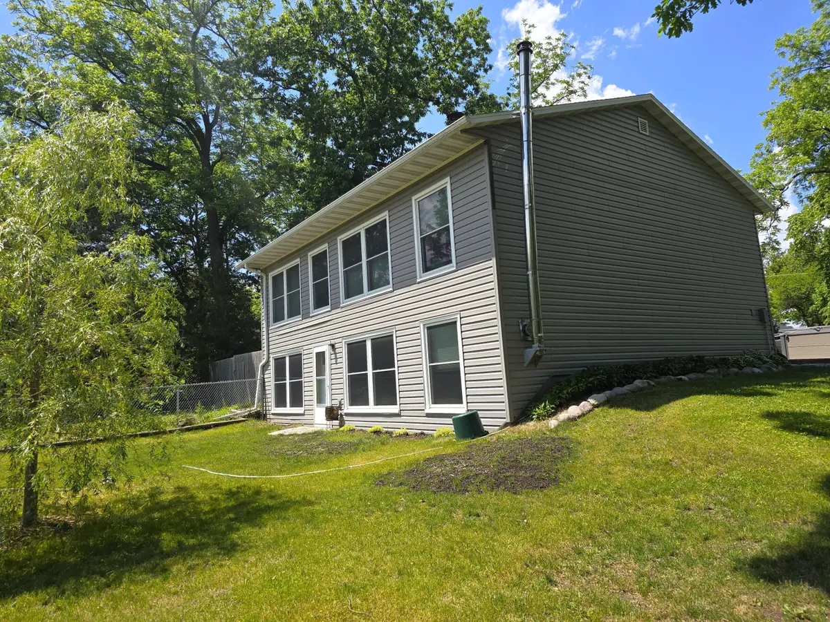 2505 E Lake Shore Dr, Twin Lakes, WI 53181 - #1