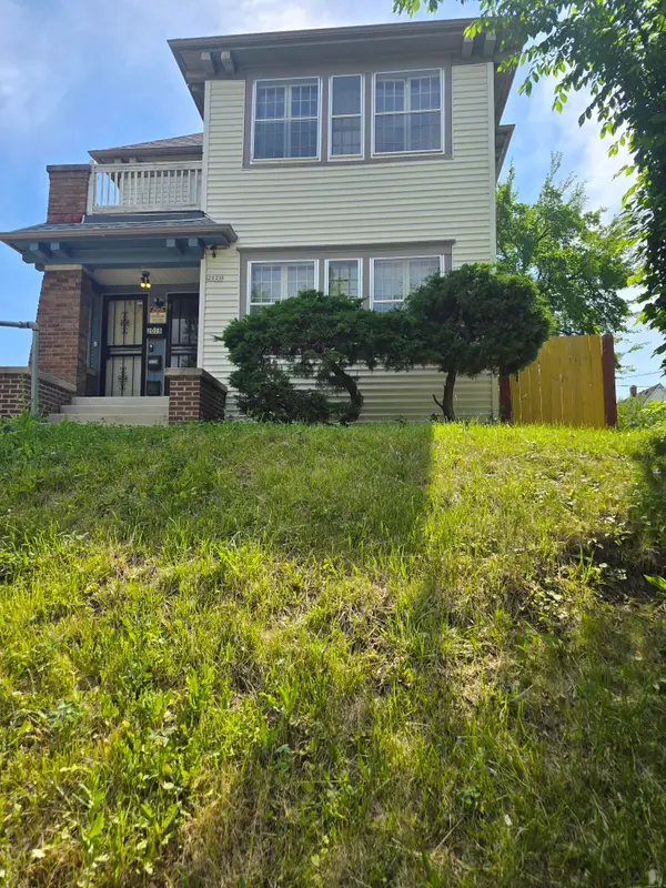 2026 N 39th St, Milwaukee, WI 53208