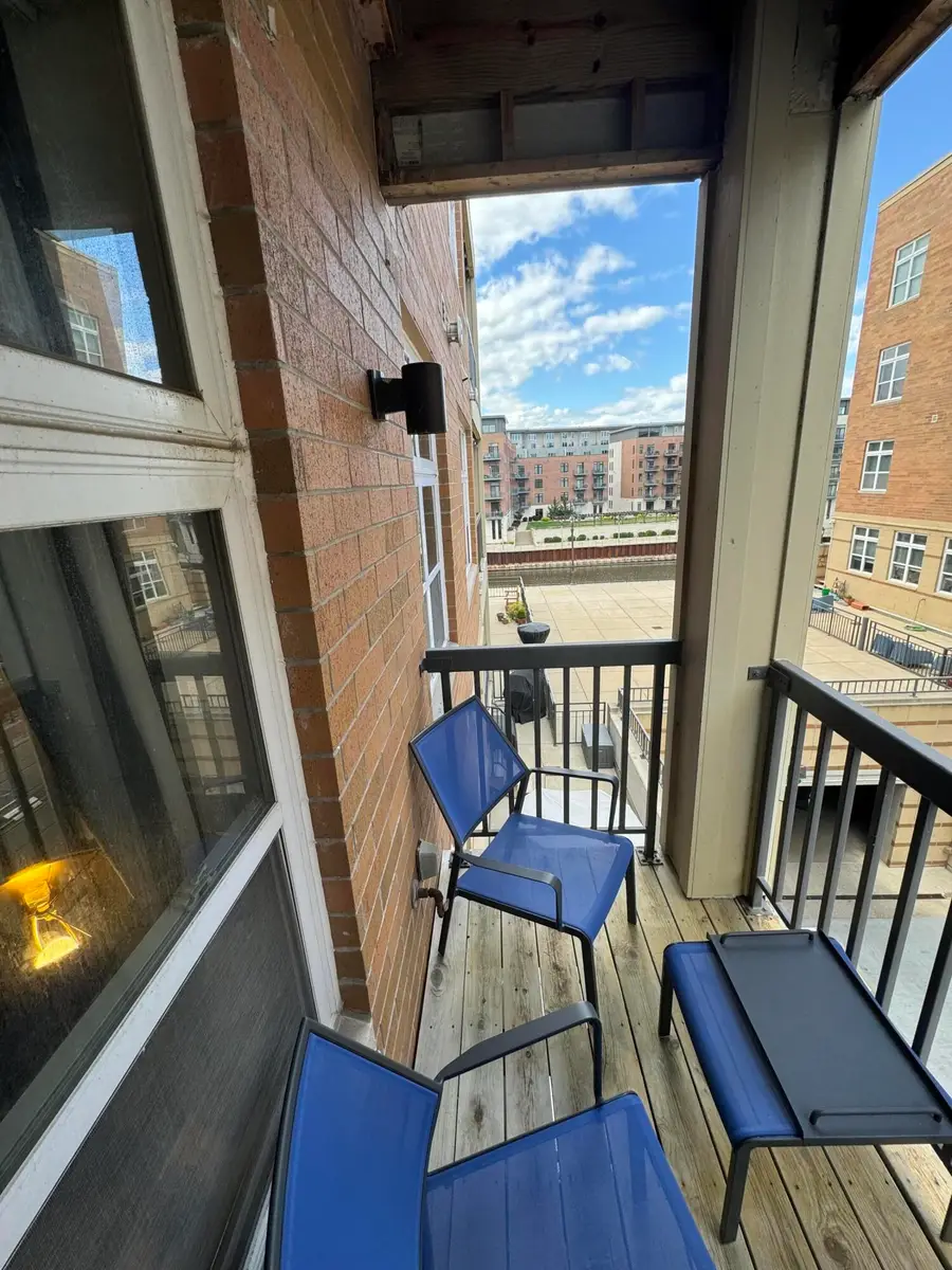 1915 N Water St, Milwaukee, WI 53202 - #3