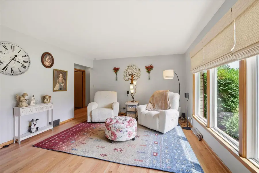 870 Dona Vista Dr, Brookfield, WI 53186 - #3