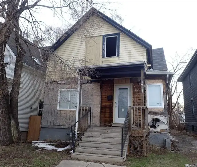 3718 N 7 St, Milwaukee, WI 53212 - #1
