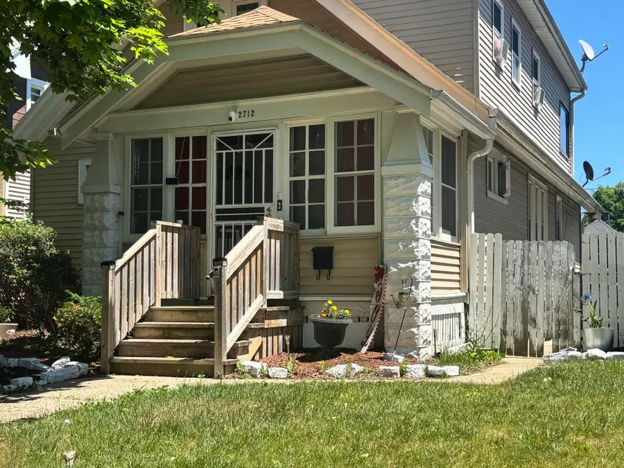 2712 N 50th St, Milwaukee, WI 53210 - #2