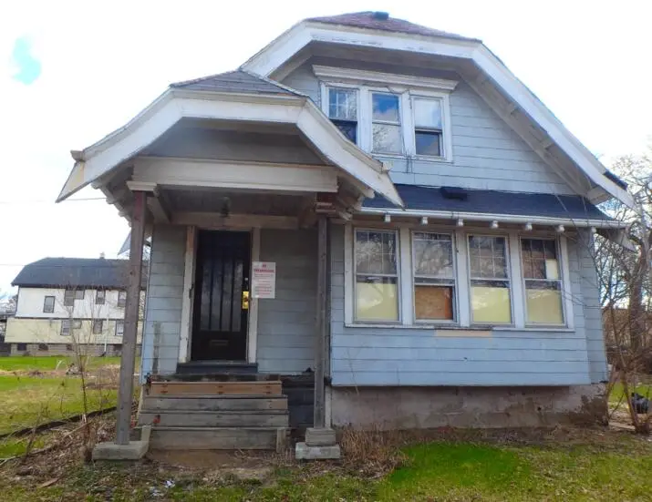 3534 N 24 Pl, Milwaukee, WI 53206 - #1