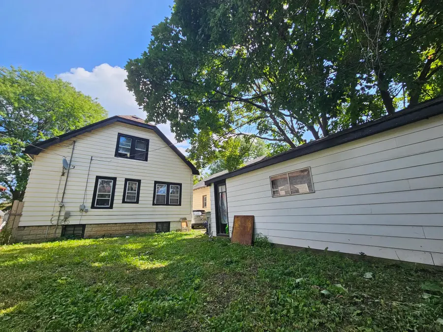 4143 N 10th St, Milwaukee, WI 53209 - #2