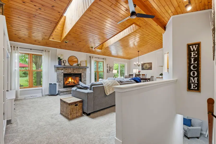 S90W31245 Wigwam Dr, Mukwonago, WI 53149 - #3