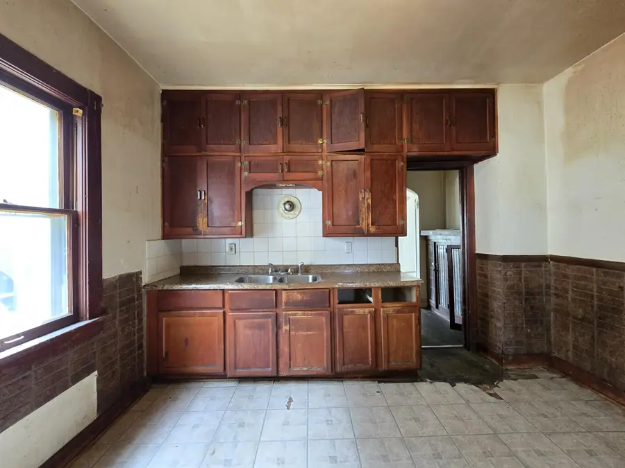 2836 N 25th St, Milwaukee, WI 53206 - #3