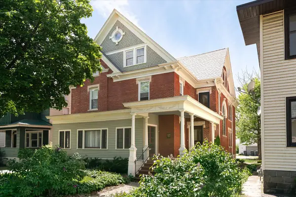 122 10th St S, La Crosse, WI 54601