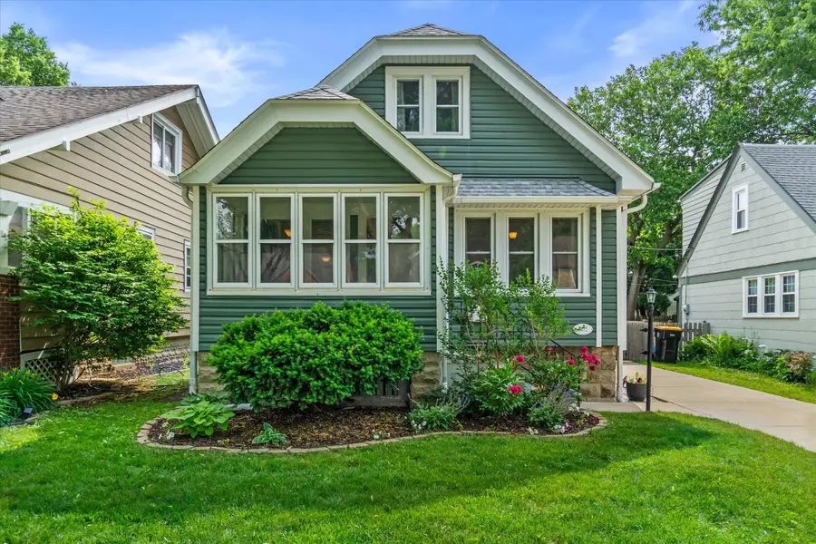 2472 N 71st St, Wauwatosa, WI 53213 - #2