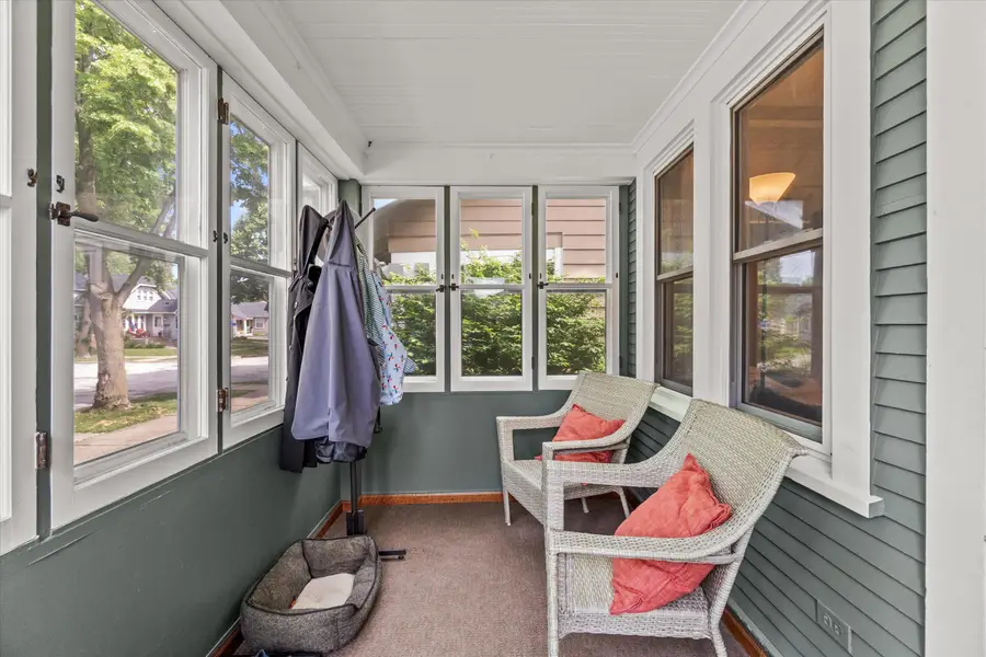 2472 N 71st St, Wauwatosa, WI 53213 - #3