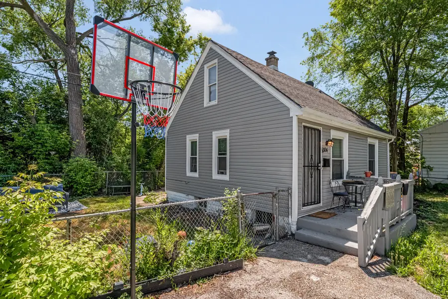 5304 N 64th St, Milwaukee, WI 53218 - #2