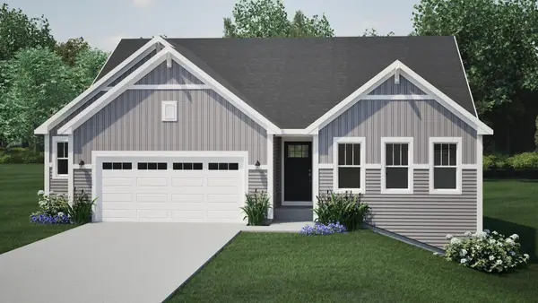 39 Copper Trails Rd, Hartford, WI 53027