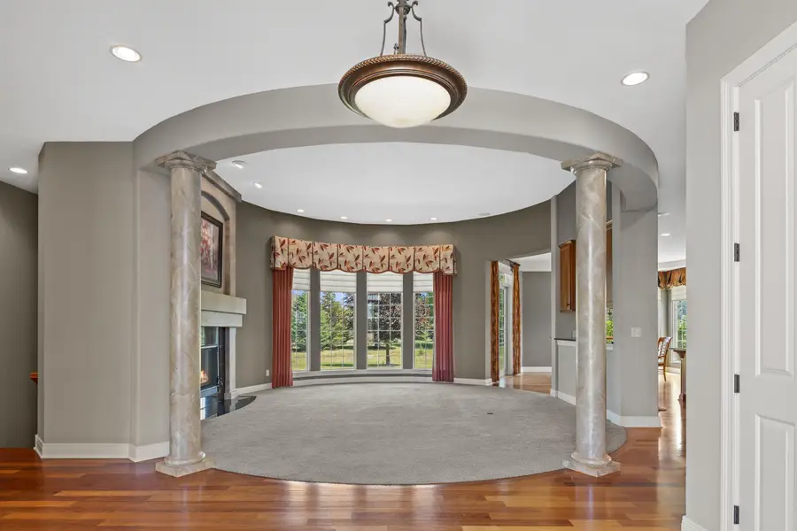 W358N6658 Spring Hollow Cir, Oconomowoc, WI 53066 - #2