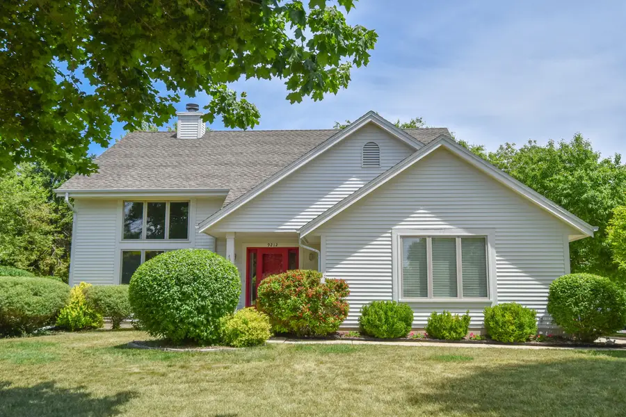 9212 S 41st St, Franklin, WI 53132 - #2