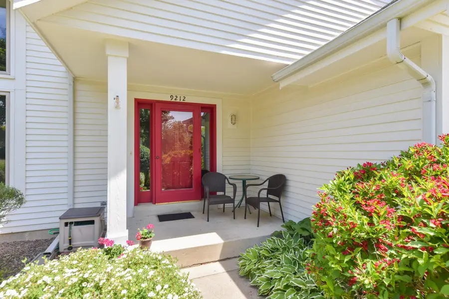 9212 S 41st St, Franklin, WI 53132 - #3